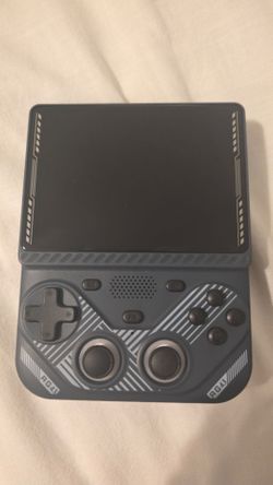 RG43V PRO HANDHELD WITH 128GB DARKOS INSTALLED  WITH ALOT OF GAME