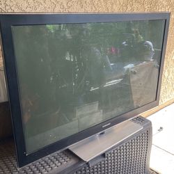 50inches Samsung Flat Screen Tv. For Parts Or Repair.
