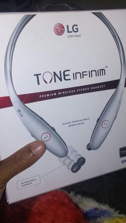 Lg Tone Earphones With Box