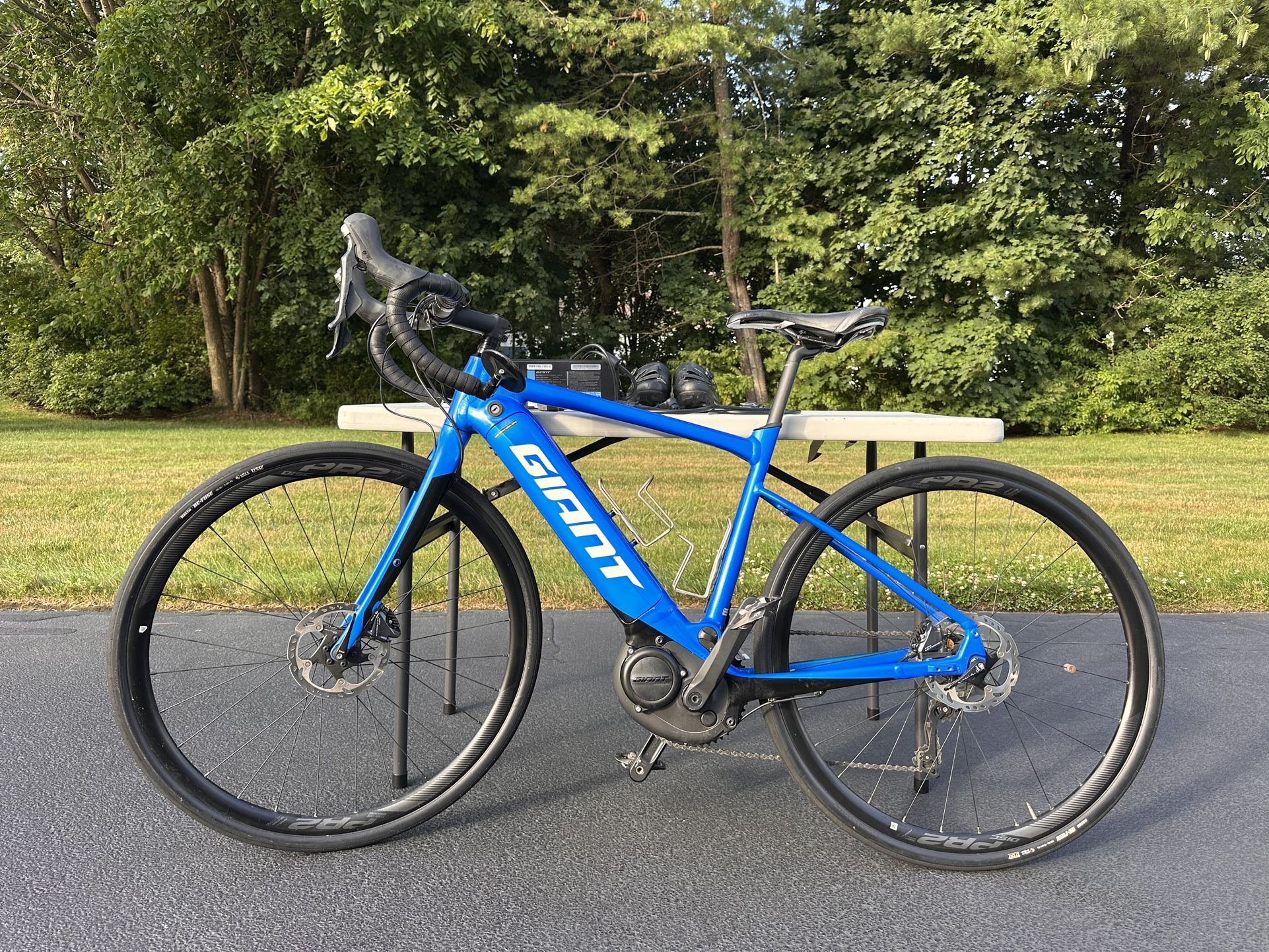 2020 Giant Road E+ 1 Pro (Medium)