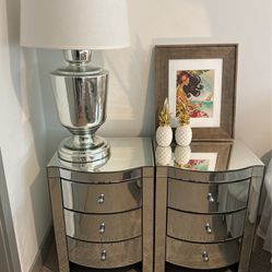 Side Table 2 with Table Lamp 