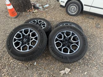 18” Ford 150 ,Expedition Wheels And Tires 265/70R18 $950