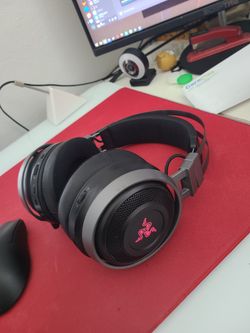 Razer Nari Ultimate Wireless Headset