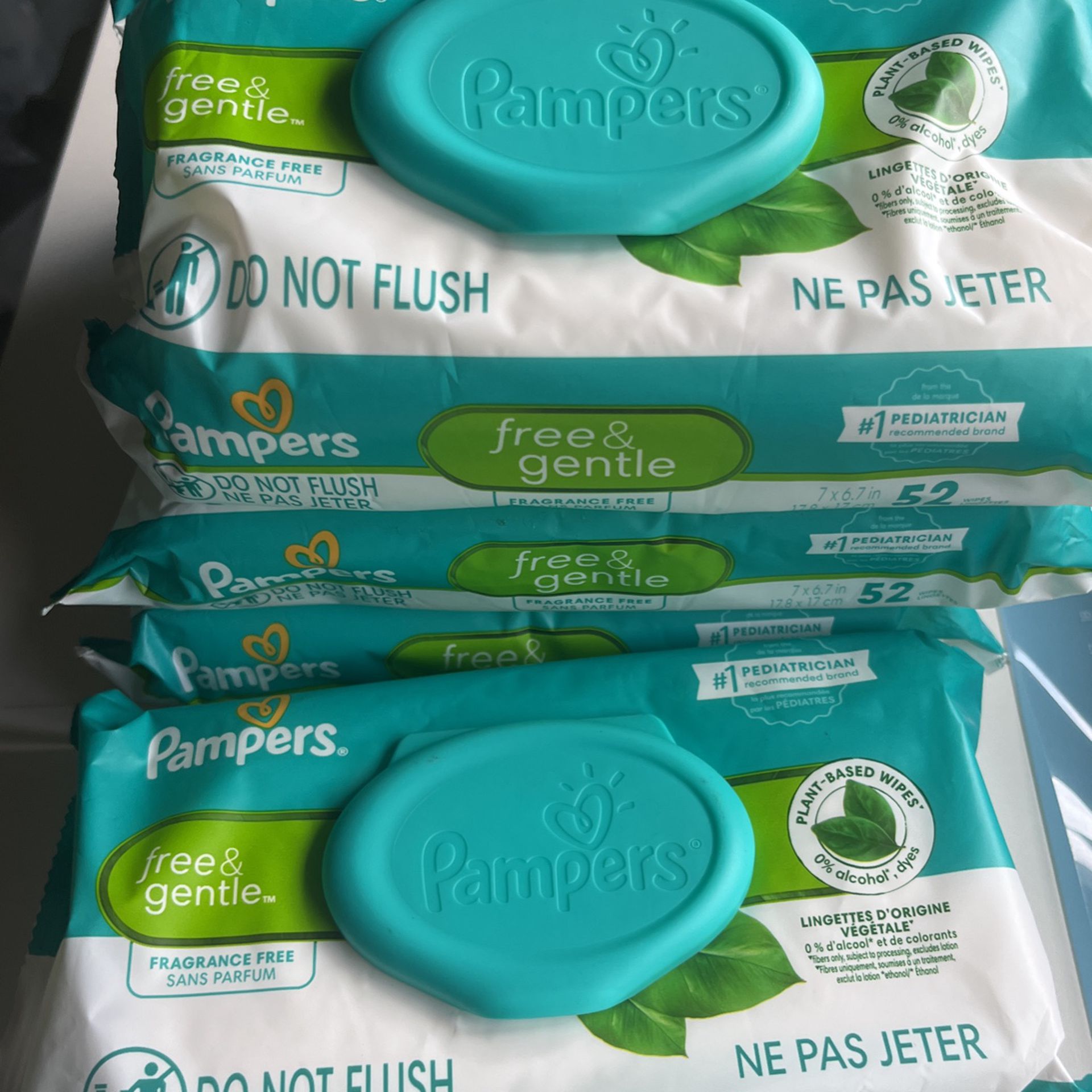 Pampers wipes