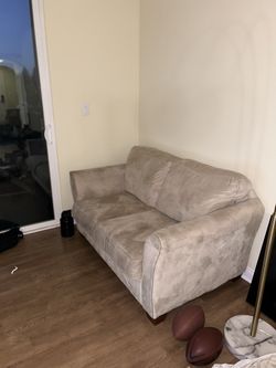 White / cream couch