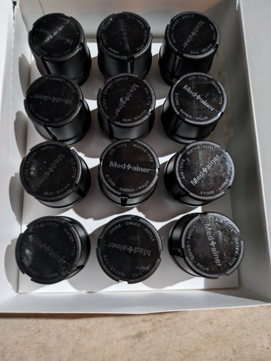 Grinders( Smell proof, Air Tight, Water Tight)