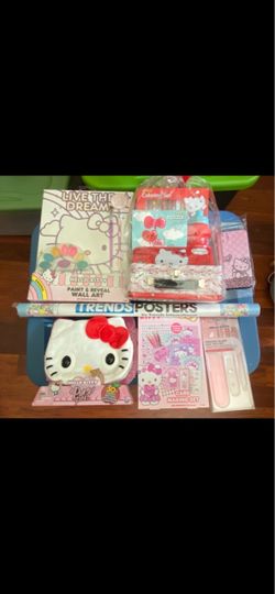 Assorted Hello Kitty Items (READ FULL AD)