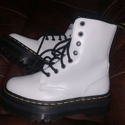 Dr Martens 