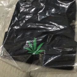 Black Paka Leaf Emblem Beanie 
