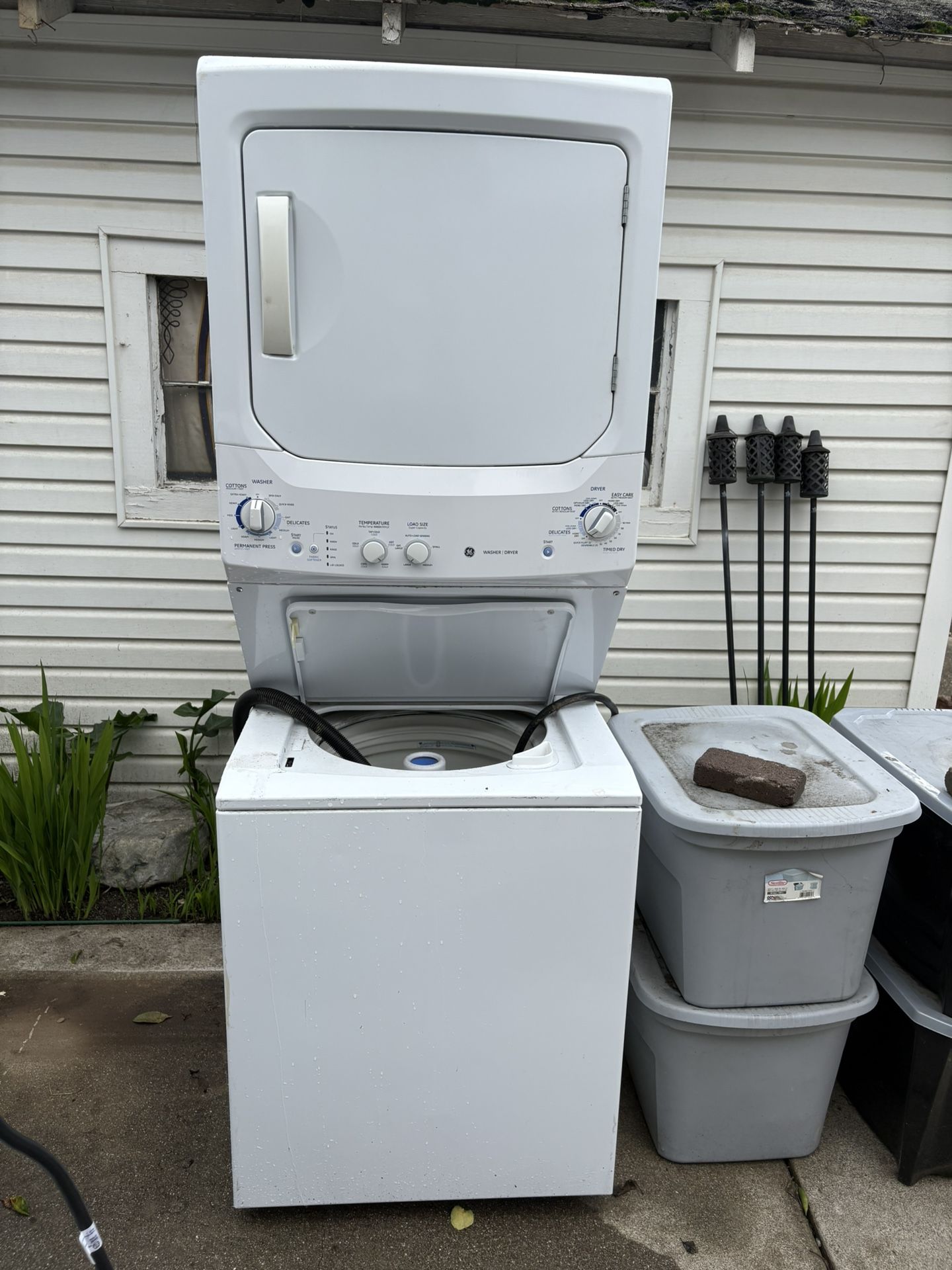 GE STACKABLE/COMBINATION WASHER/DRYER