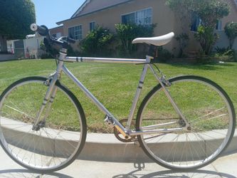 Bicycle Available sz 28 wheels