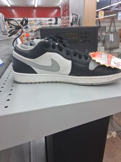 Shoe