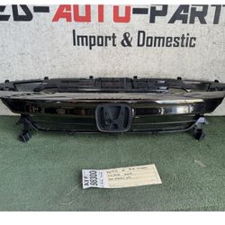2021 - 2022 HONDA ACCORD FRONT BUMPER GRILLE OEM AX98300