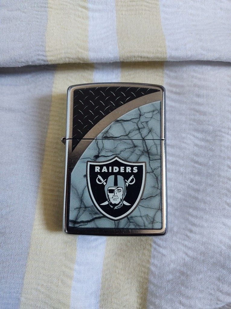 Raiders Zippo Lighter