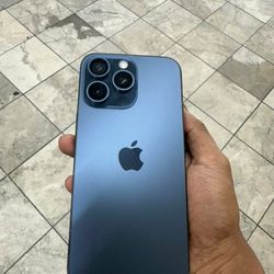 iPhone 15 pro max 256GB Spectrum  