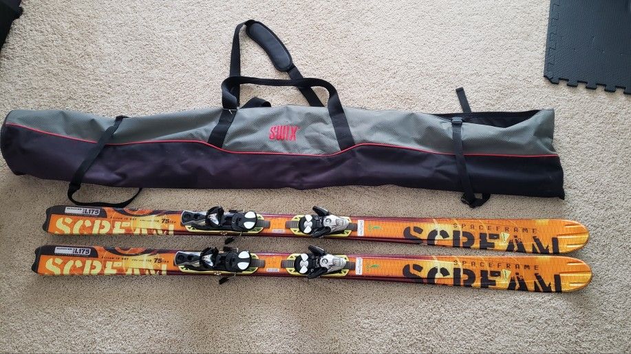 Salomon Scream 10 Pilot Skis