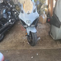 2022 Gsxr 1000. 