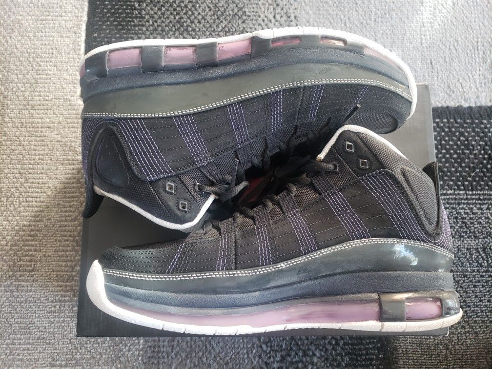 JORDAN SIZE 10 USED GREAT CONDITION