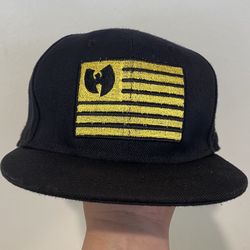 Vintage WU-TANG CLAN - Iron Flag New Era SnapBack Hat (RZA-GZA-ODB-METHOD MAN)