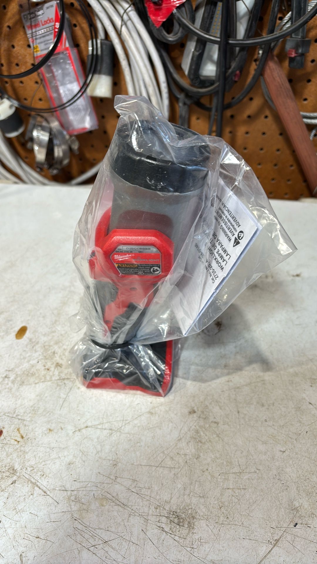 Milwaukee M 18 flashlight