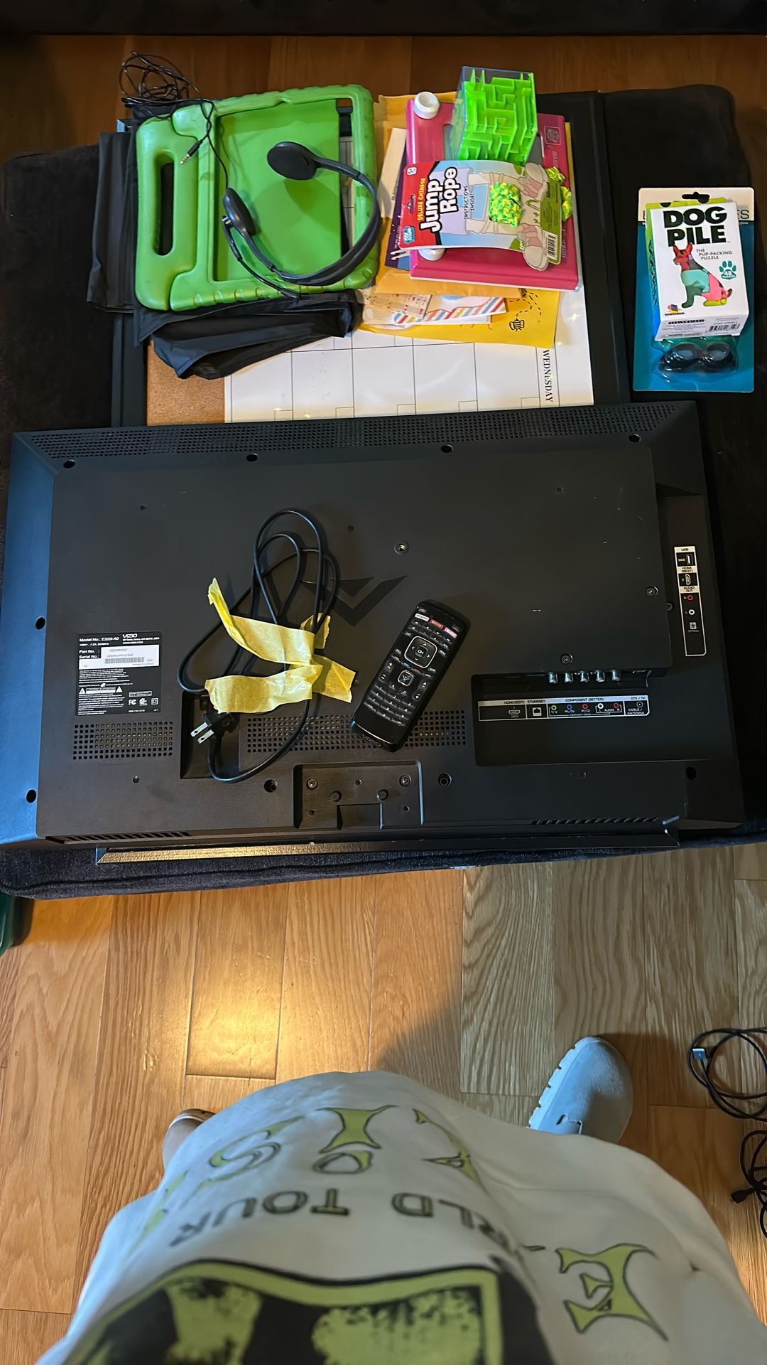 Vizio TV 31”