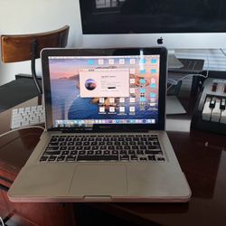 Mid 2012 MacBook Pro 13 Inch 1tb SSD 16gig FAST!!!