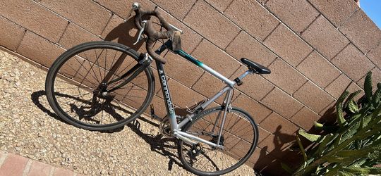 Road bicycle