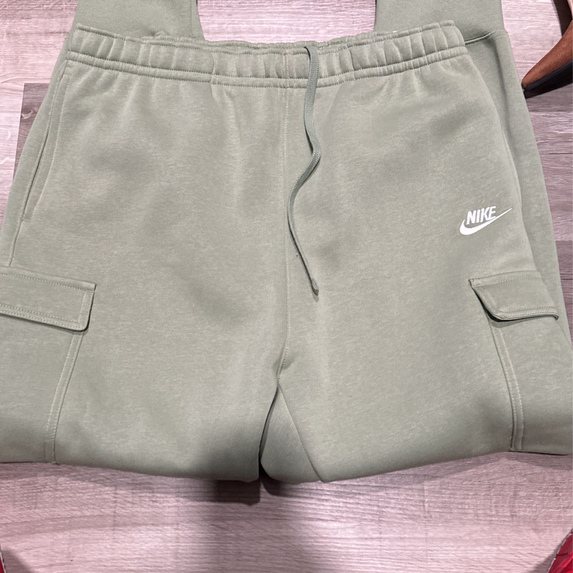Nike Cargo Sweat Pants 