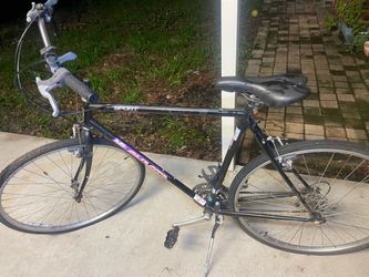 Medalist Sport Road Bike Black vintage hybrid or commuter bicycle 21in