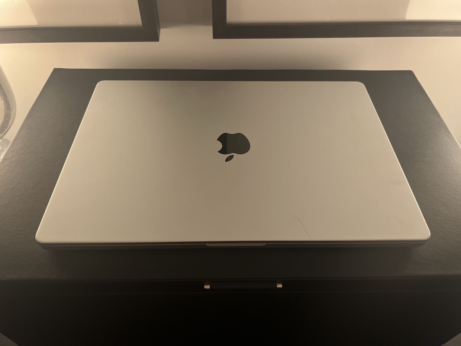 Macbook Pro 16 Inch