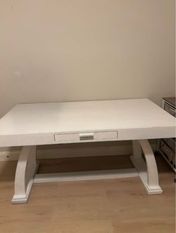 White Wood Desk with Drawer
