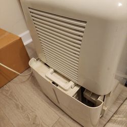 G.E.     Dehumidifier 