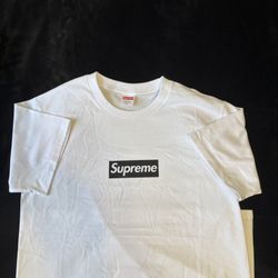 Supreme SS16 Paris Box Logo Tee Size M New