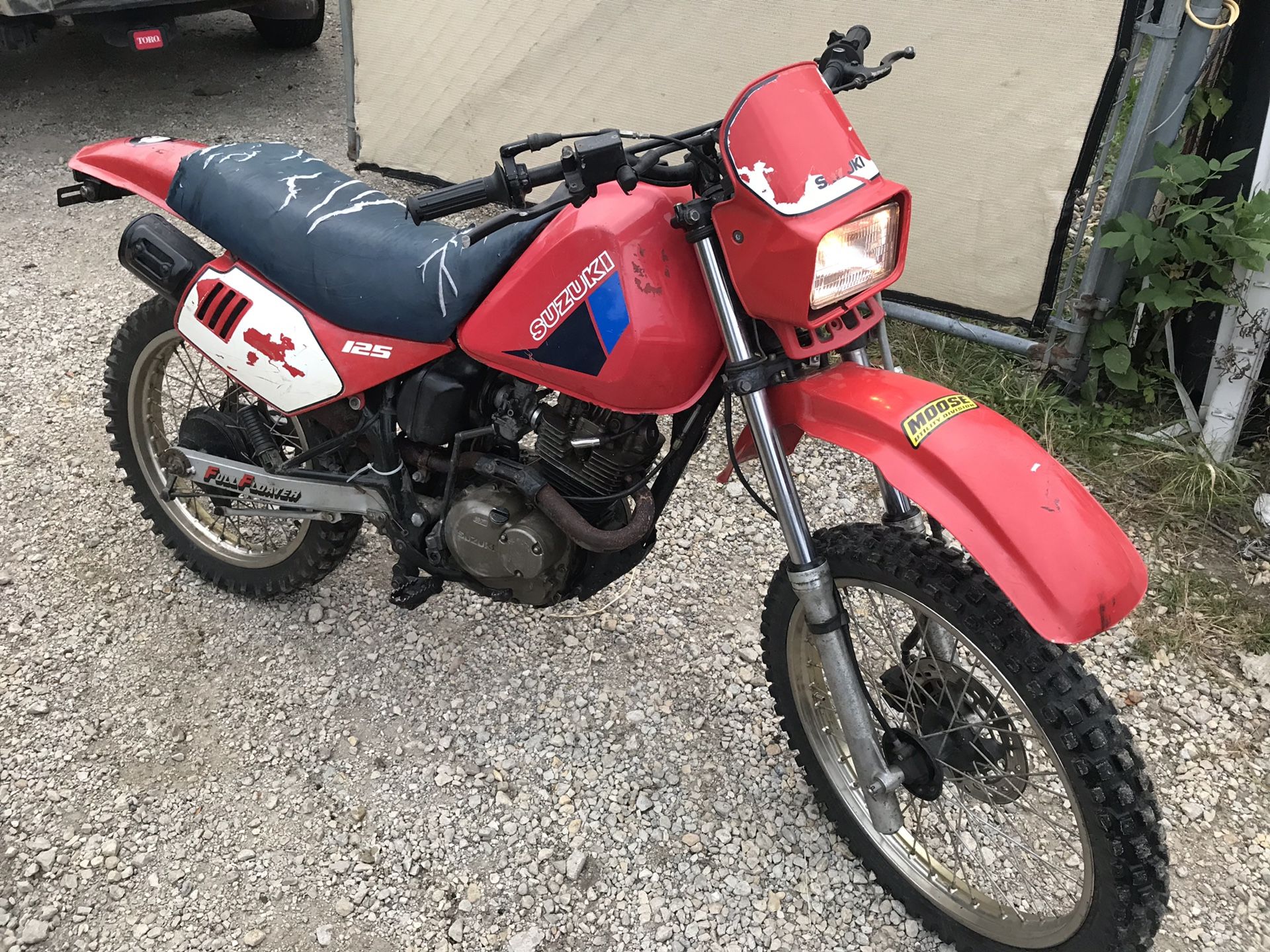 Suzuki 125cc dirtbike