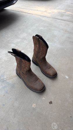 Steel toe work boot