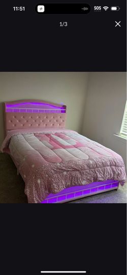 Twin bedframe for girl