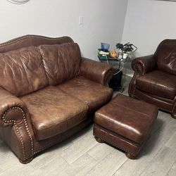 Living Room Leather Chairs 