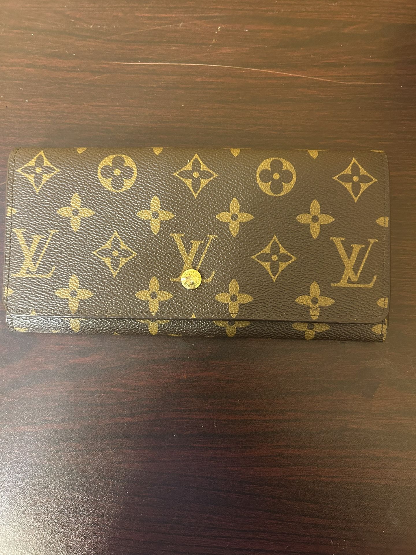 Louis Vuitton Long Women’s Wallet