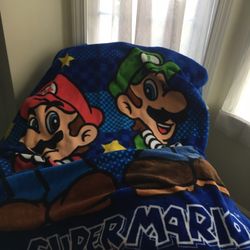 Super Mario Blanket. Perfect. 