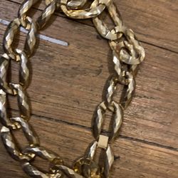 Collar Elagant Buen Estado