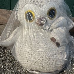 59 Inch White Owl With Little Baby Owl.