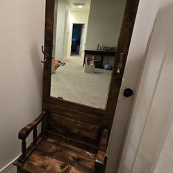 Classic Traditional Style Mirrored Hall Tree 