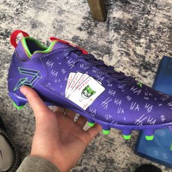 DC Phenom Football Cleats
