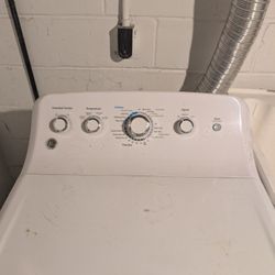Washing Machine And Gas Dryer 