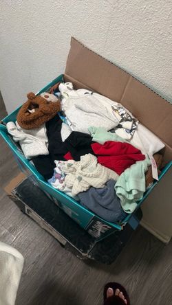Baby clothes 0-3 months
