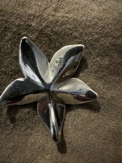 James Avery Retired Flower Pendant 