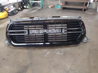 2019-2024 ram 1500 grille