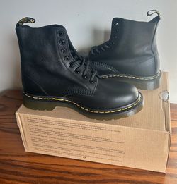 BRAND NEW Dr Martens 1460 Pascal Women’s 8, EU 39