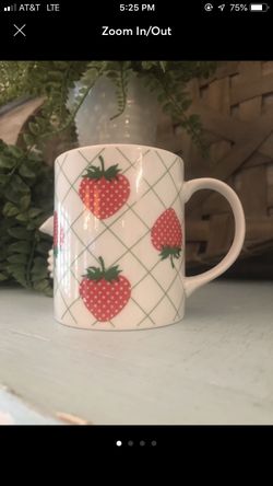 1982 Strawberry Trellis Japan Mug