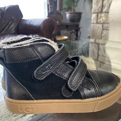 UGG Kids  Rennon II (Toddler/Little Kid) New Size 11